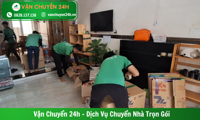 Dịch vụ trọn gói giúp bạn tiết kiệm thời gian cho bản thân. Nhân viên vận chuyển 24h tiến hành đóng gói đồ đạc vào thùng carton