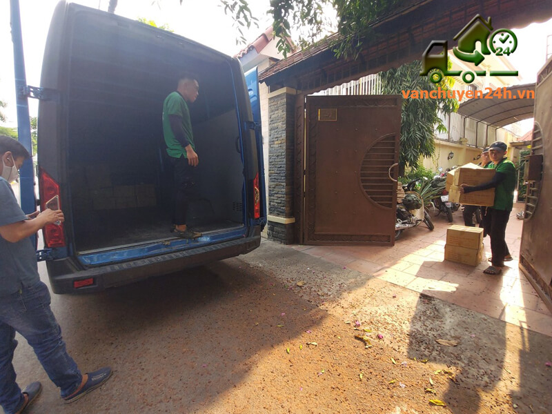 Đồ đạc được nhân viên dịch vụ chuyển nhà trọn gói thành phố Thủ Đức đóng gói Chuyển nhà trọn gói tại thành phố Thủ Đức