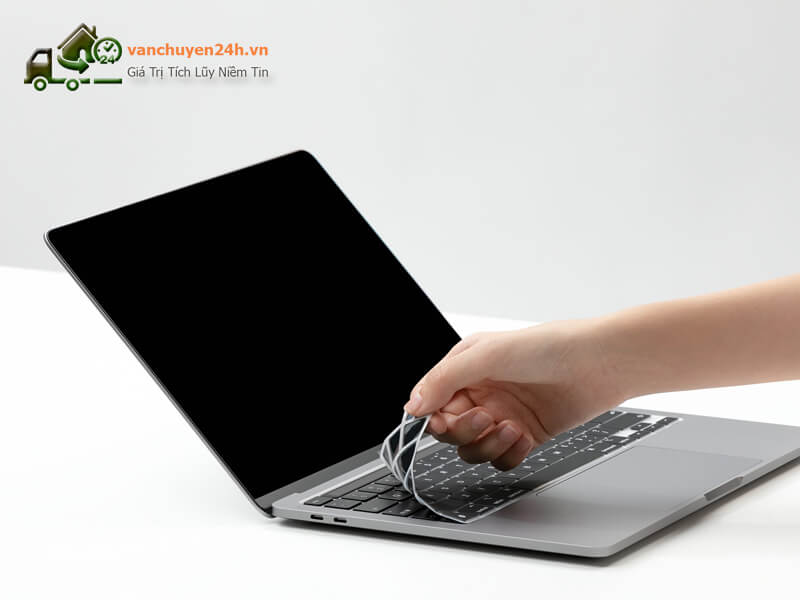 Quá trình vận chuyển nên đảm bảo không để đồ đạc bị va đập với nhau Quá trình vận chuyển nên đảm bảo không để đồ đạc bị va đập với nhau