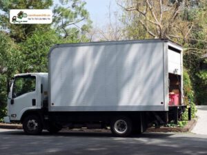 Những chuyến chở đồ chuyên nghiệp luôn không thể thiếu sự trợ giúp từ xe tải