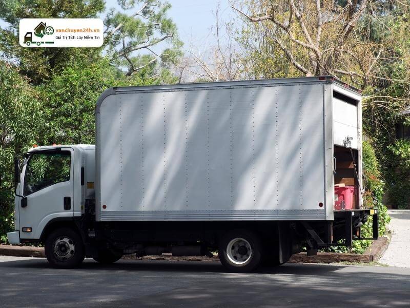 Những chuyến chở đồ chuyên nghiệp luôn không thể thiếu sự trợ giúp từ xe tải Những chuyến chở đồ chuyên nghiệp luôn không thể thiếu sự trợ giúp từ xe tải