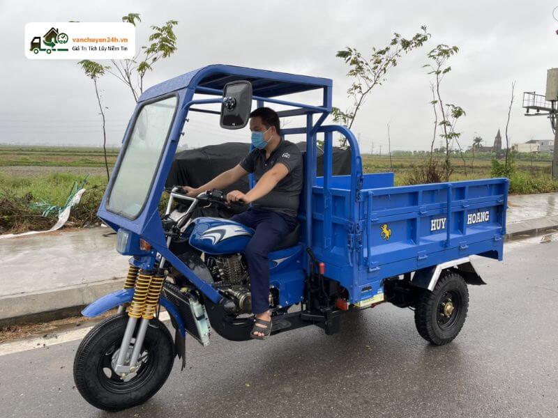 Xe ba gác có thể đi nhanh kể cả khi đường đông Xe ba gác có thể đi nhanh kể cả khi đường đông