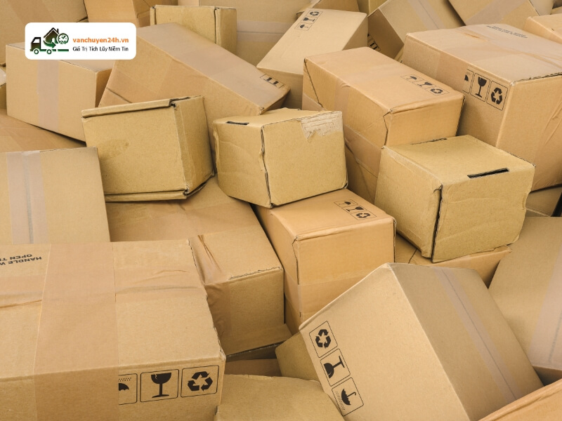 Đóng gói vận chuyển hàng dễ vỡ bằng loại thùng xốp đủ chắc chắn Đóng gói vận chuyển hàng dễ vỡ bằng loại thùng xốp đủ chắc chắn