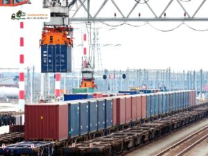 Thuê xe vận chuyển máy móc thiết bị cao