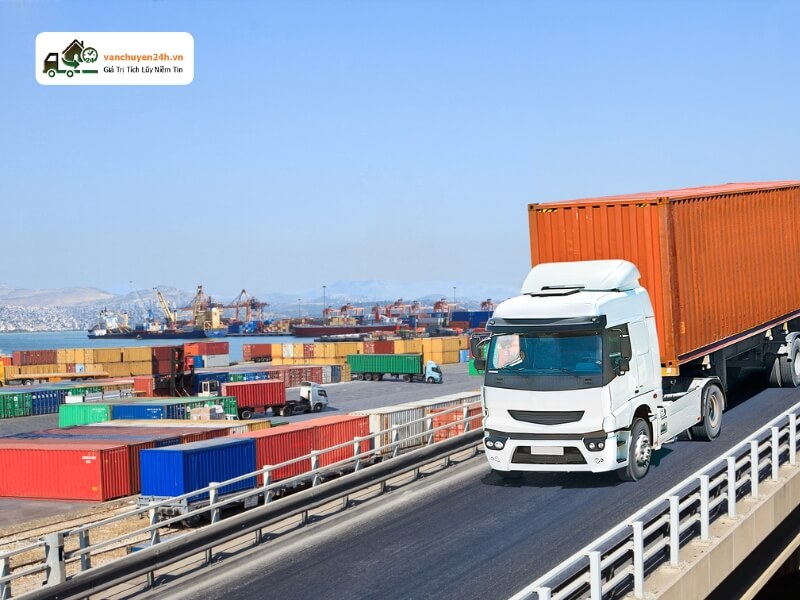 Đội ngũ xe vận chuyển hàng Bắc Nam giúp kinh doanh ngày một phát triển Đội ngũ xe vận chuyển hàng Bắc Nam giúp kinh doanh ngày một phát triển